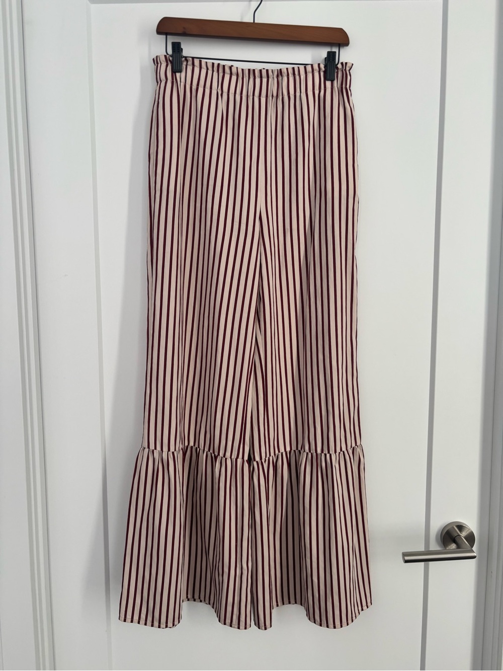 Striped Ruffle-Hem Wide Leg Pants - Picture 2 of 3